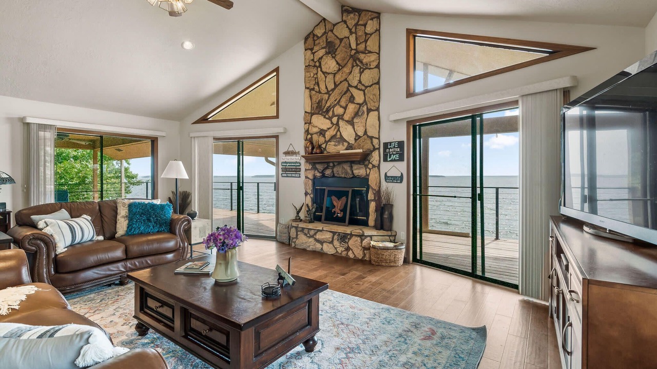 Photo of Livingroom in Jasper