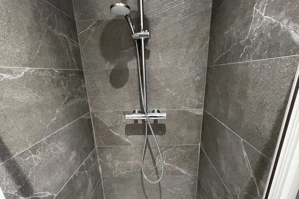 Photo of Bathroom in Valenciennes