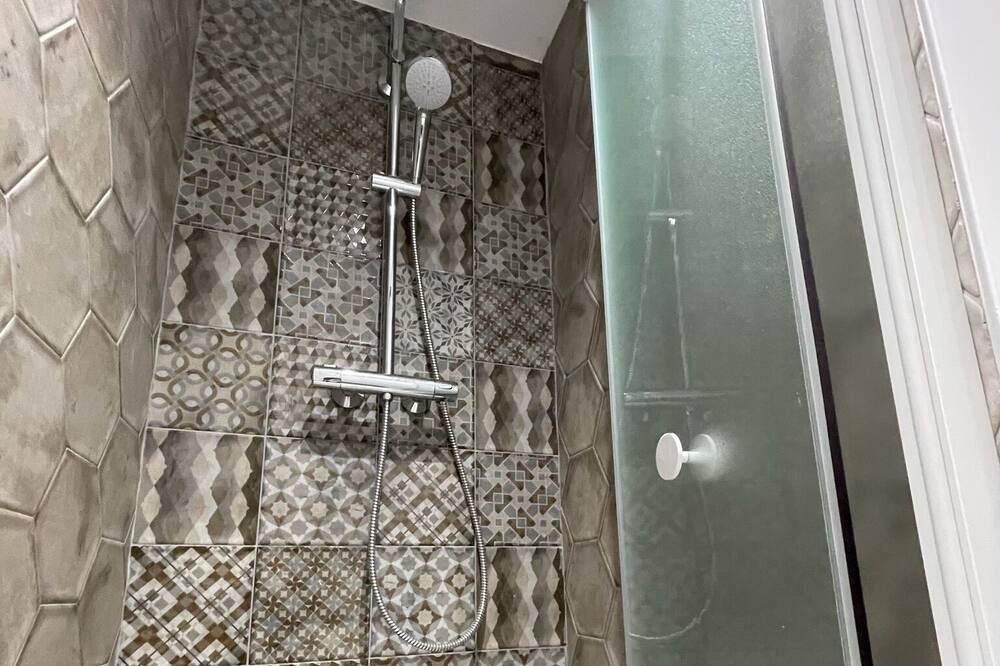 Photo of Bathroom in Valenciennes