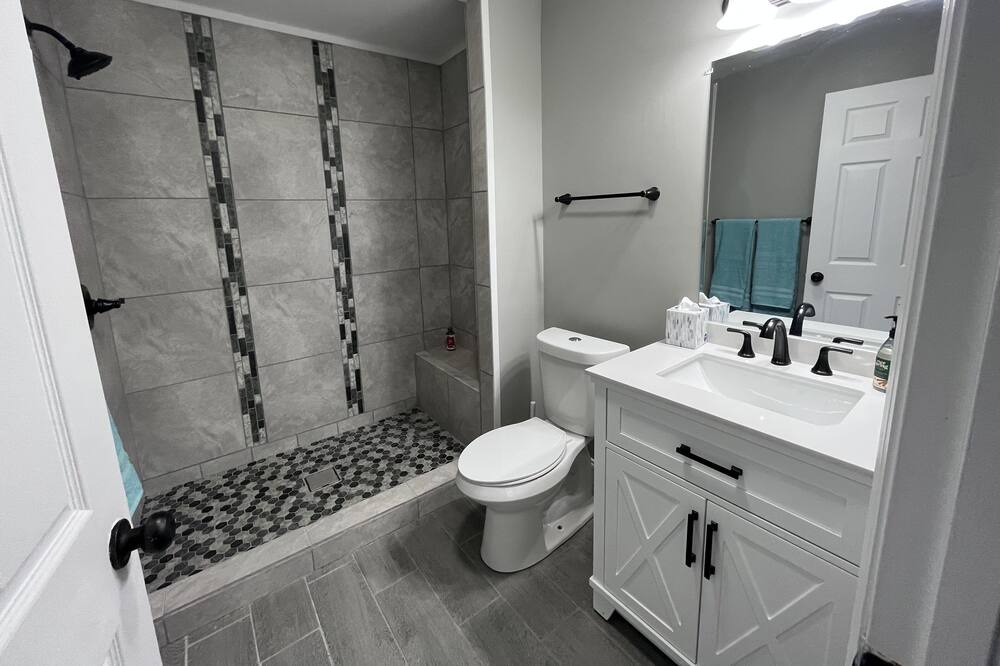 Photo of Bathroom in Southwest Raleigh