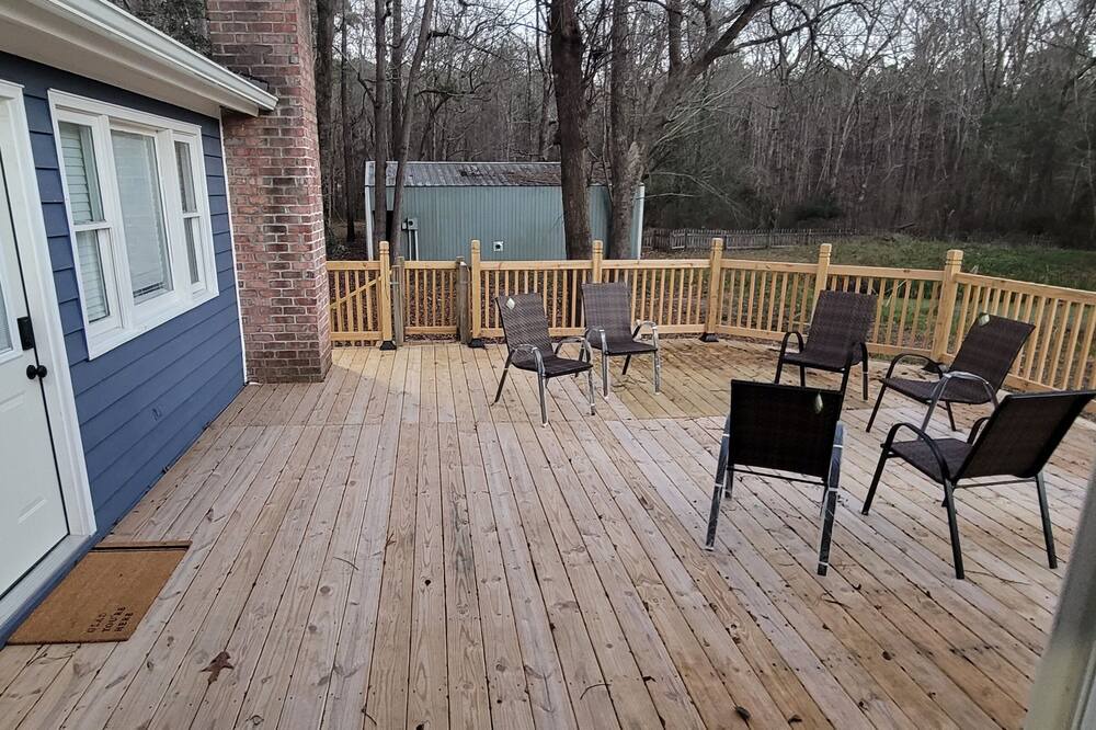 Photo of Patio Balcony in Southwest Raleigh