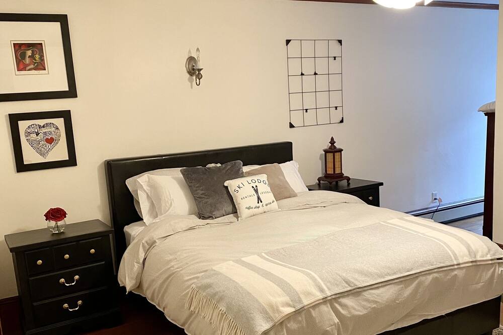 Photo of Bedroom in Nonantum