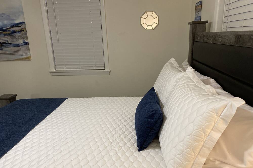 Photo of Bedroom in Pine Bluff