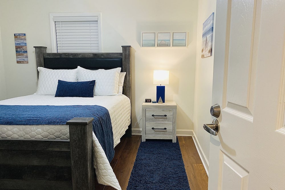 Photo of Bedroom in Pine Bluff