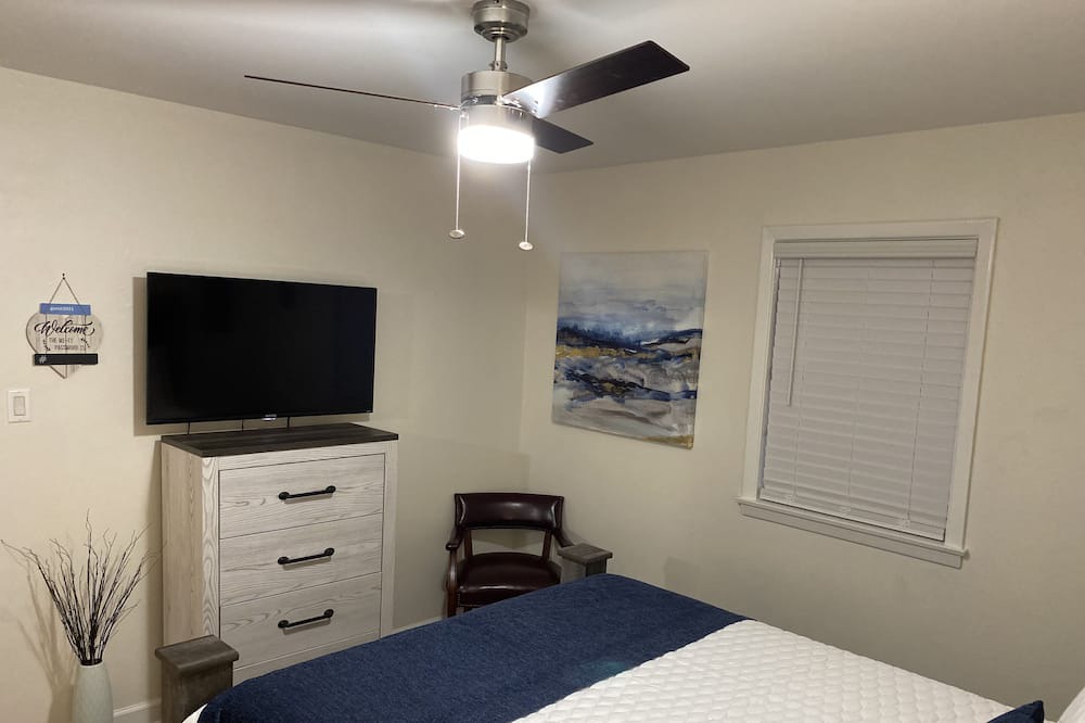 Photo of Bedroom in Pine Bluff