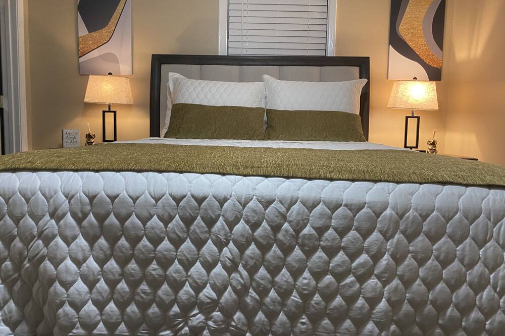 Photo of Bedroom in Pine Bluff