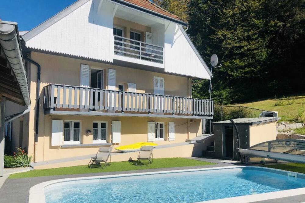 Photo of Outdoor in Pierre-Percee