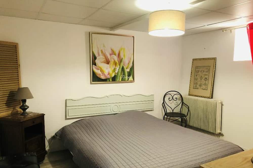 Photo of Others in Pierre-Percee