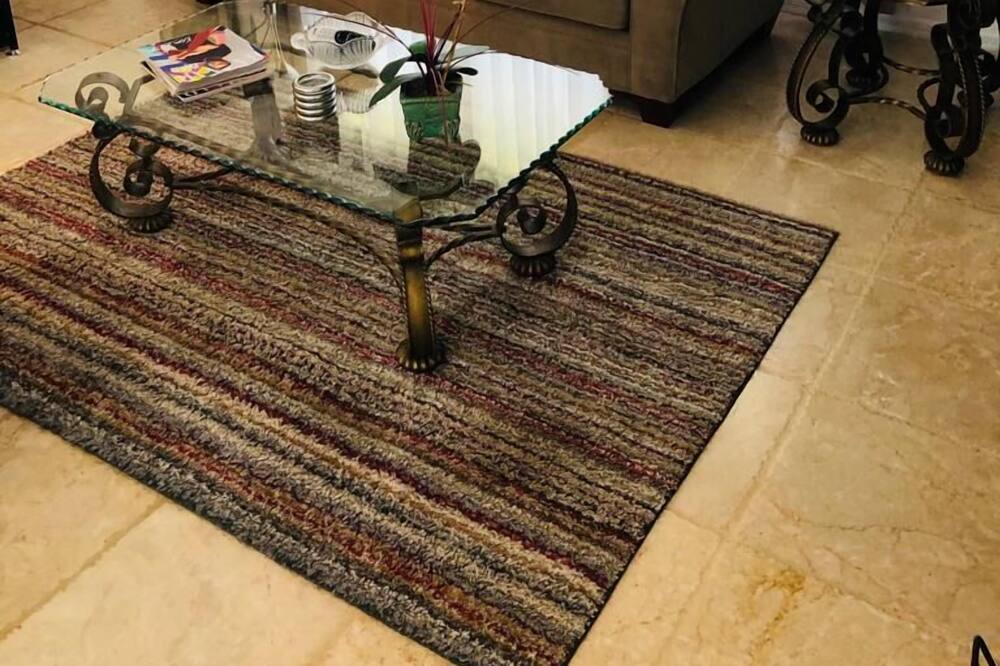 Photo of Livingroom in Joel