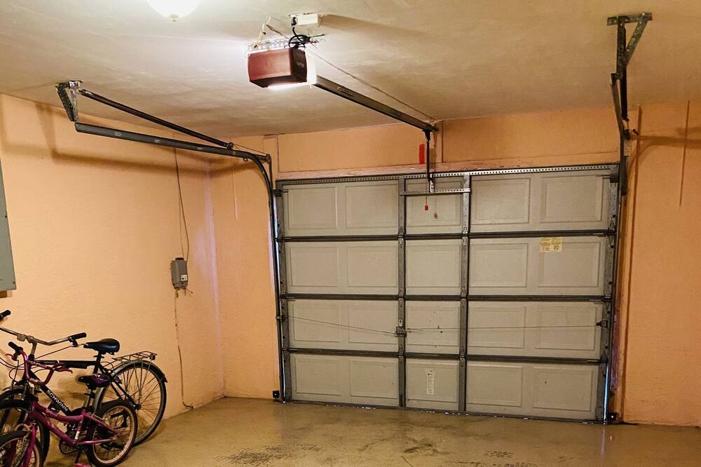 Photo of Bedroom in Joel
