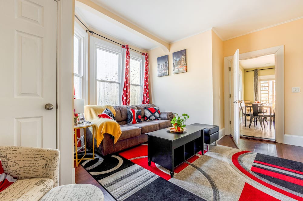Photo of Livingroom in Tarrytown