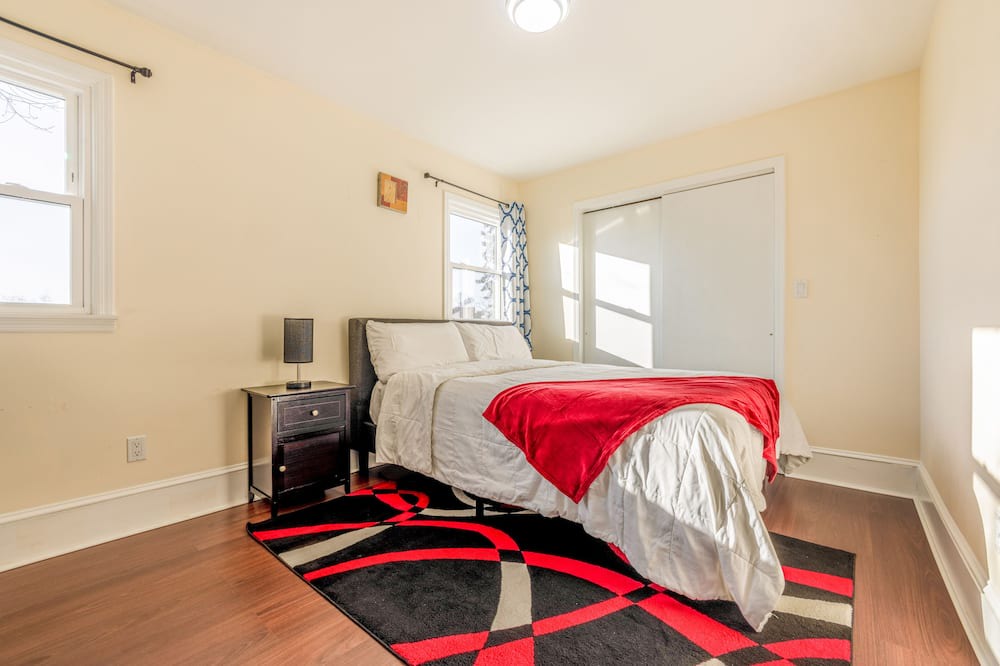 Photo of Bedroom in Tarrytown