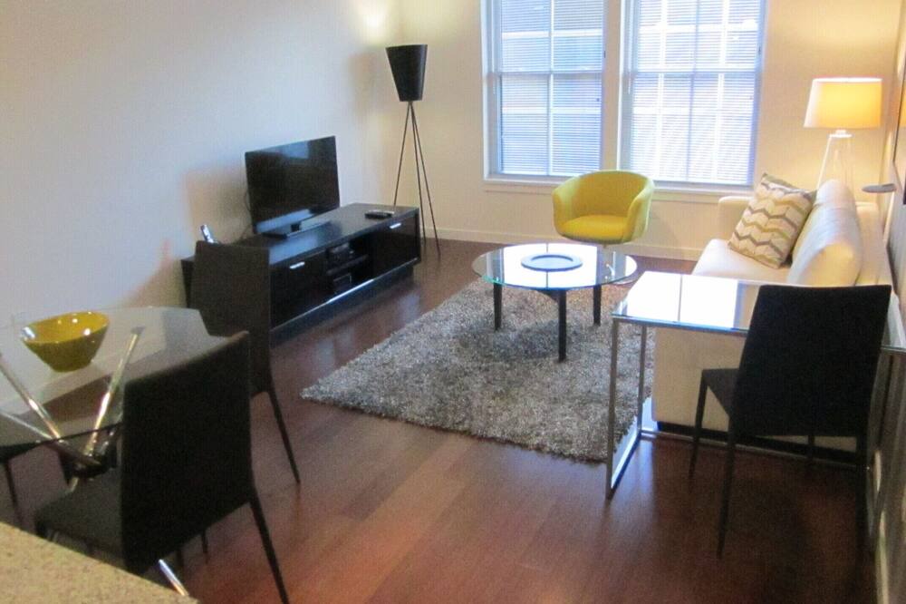 Photo of Livingroom in Downtown