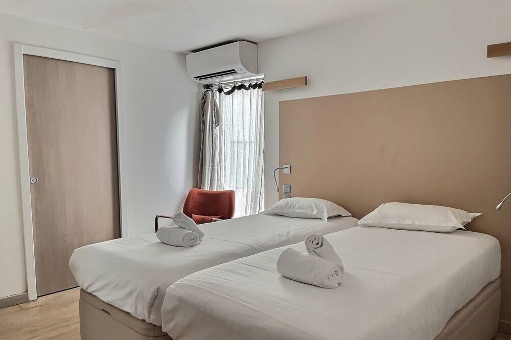 Photo of Bedroom in Quartier des Grandes-Carrieres