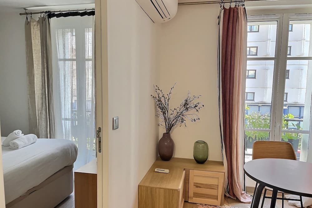 Photo of Bedroom in Quartier des Grandes-Carrieres