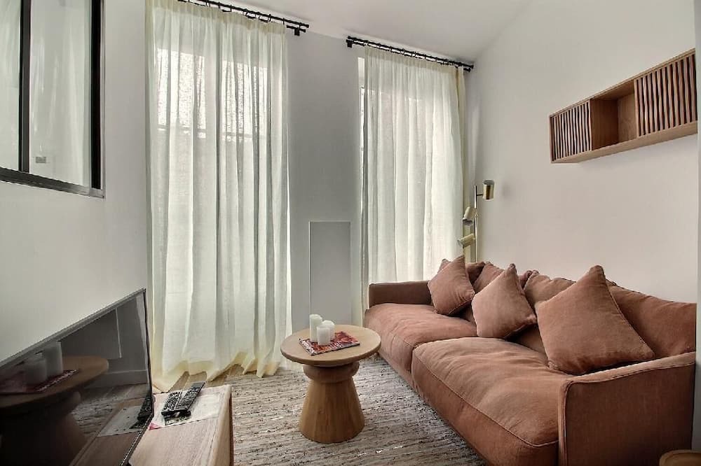 Photo of Livingroom in Arsenal