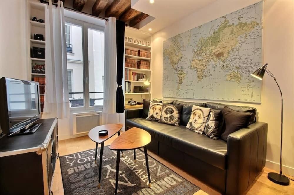 Photo of Livingroom in Notre-Dame-des-Champs