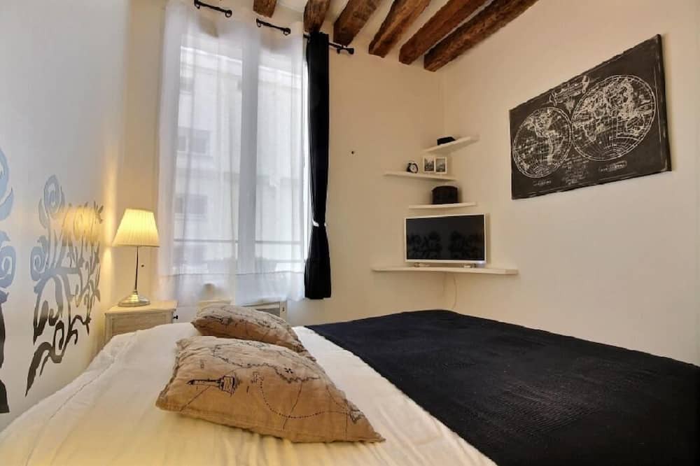 Photo of Bedroom in Notre-Dame-des-Champs