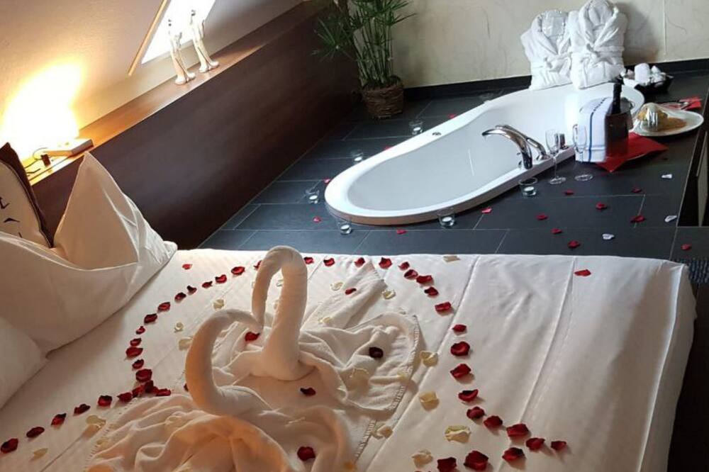 Photo of Bedroom in Teufenthal