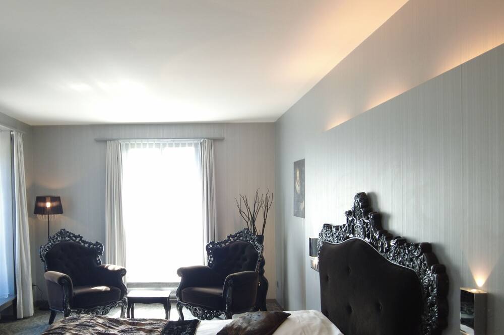 Photo of Bedroom in Teufenthal