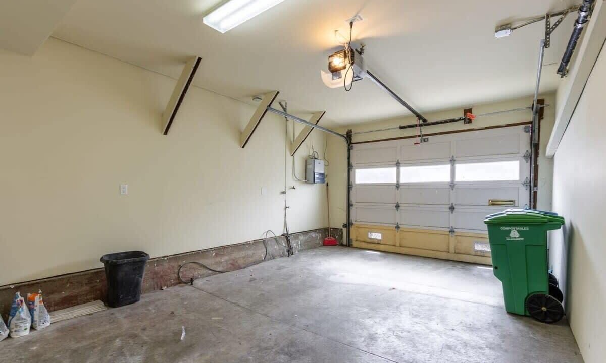 Photo of Outdoor in Cayuga Terrace