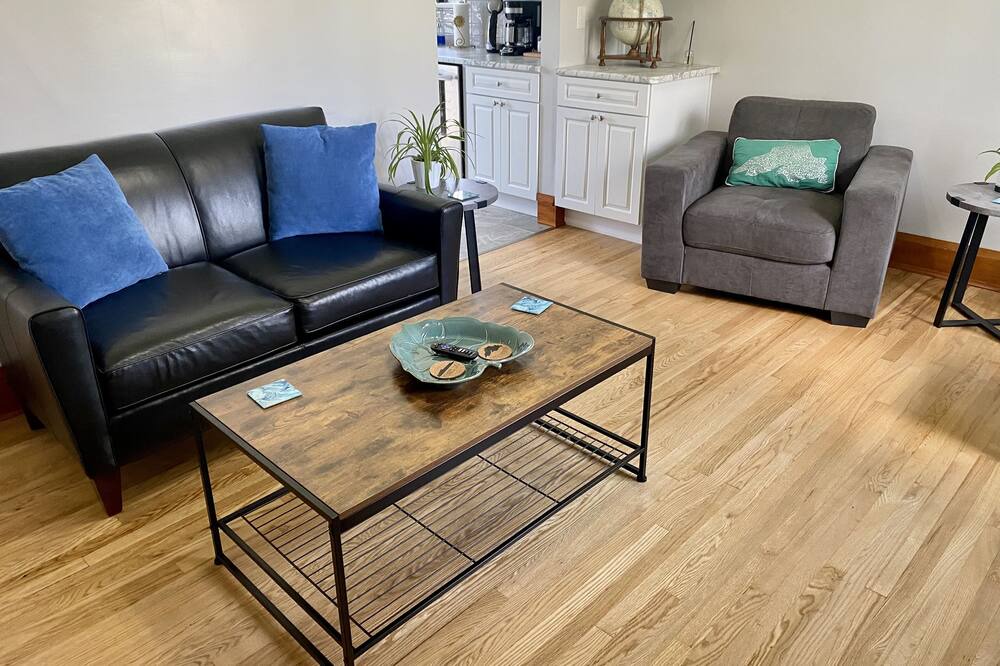 Photo of Livingroom in Thunder Bay