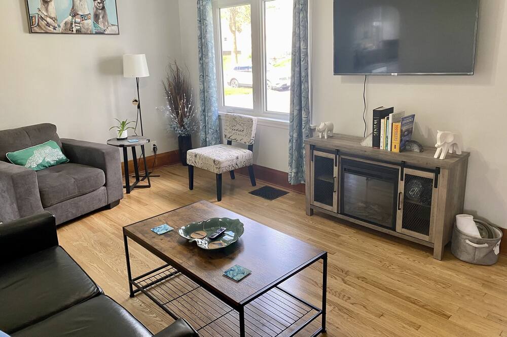 Photo of Livingroom in Thunder Bay