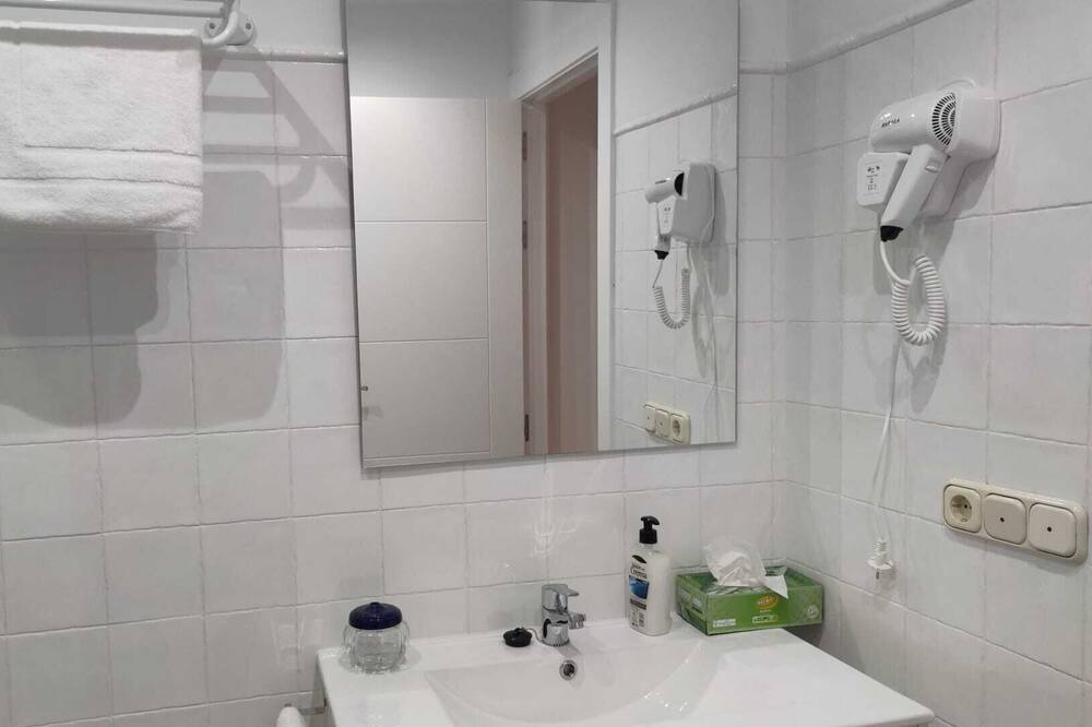 Photo of Bathroom in San Basilio