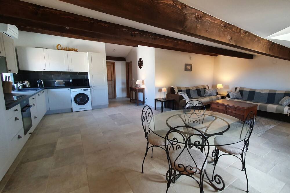 Photo of Livingroom in Magalas