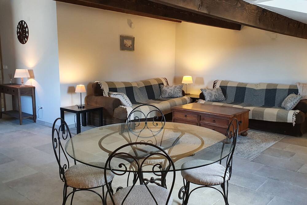 Photo of Livingroom in Magalas