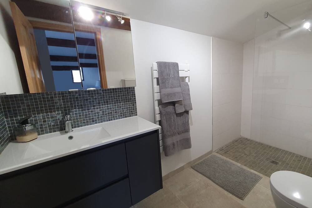 Photo of Bathroom in Magalas
