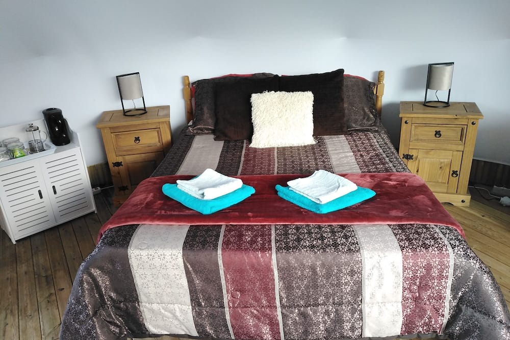 Photo of Bedroom in Aubigne-Racan