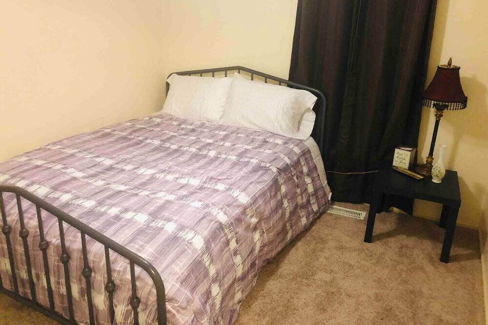 Photo of Bedroom in Germantown