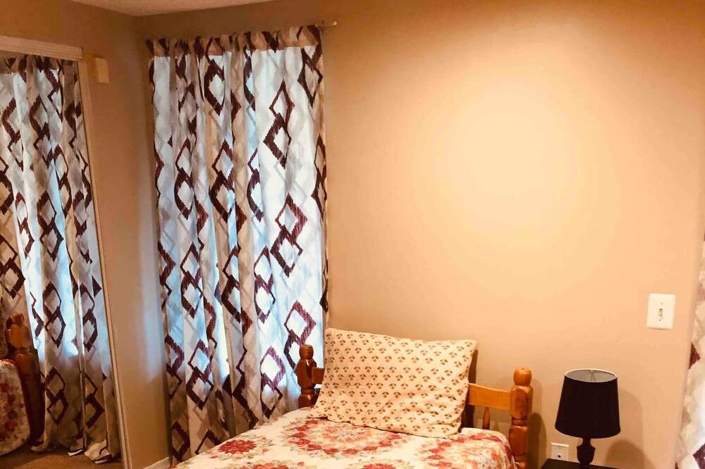Photo of Bedroom in Germantown