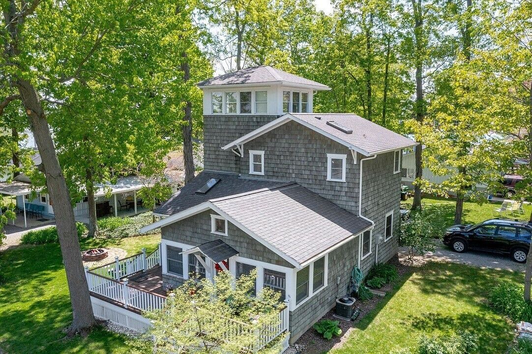 Photo of Outdoor in Lakeview