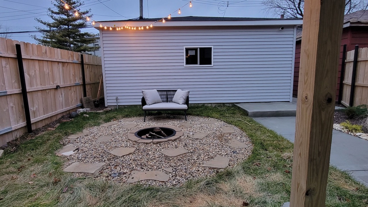 Photo of Outdoor in East Garfield Park