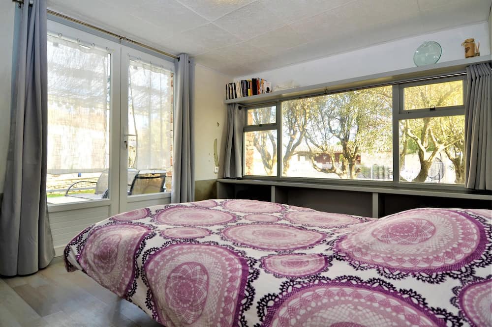 Photo of Bedroom in Saint-Paulet-de-Caisson