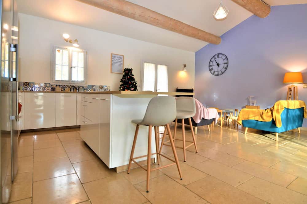 Photo of Kitchen in Saint-Paulet-de-Caisson