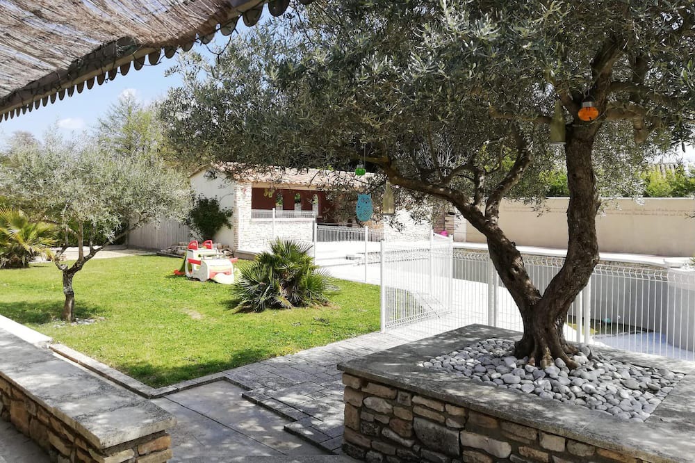 Photo of Others in Saint-Paulet-de-Caisson