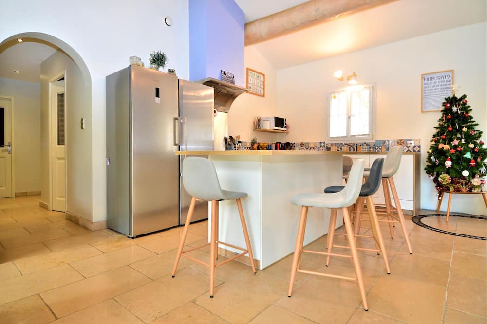 Photo of Kitchen in Saint-Paulet-de-Caisson