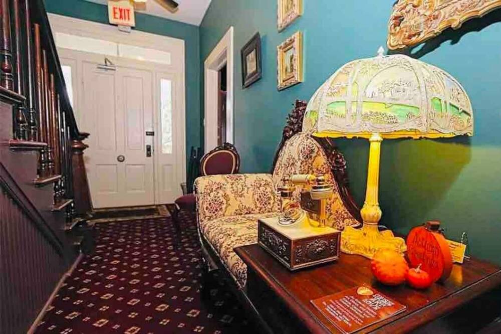 Photo of Bedroom in Ste Genevieve