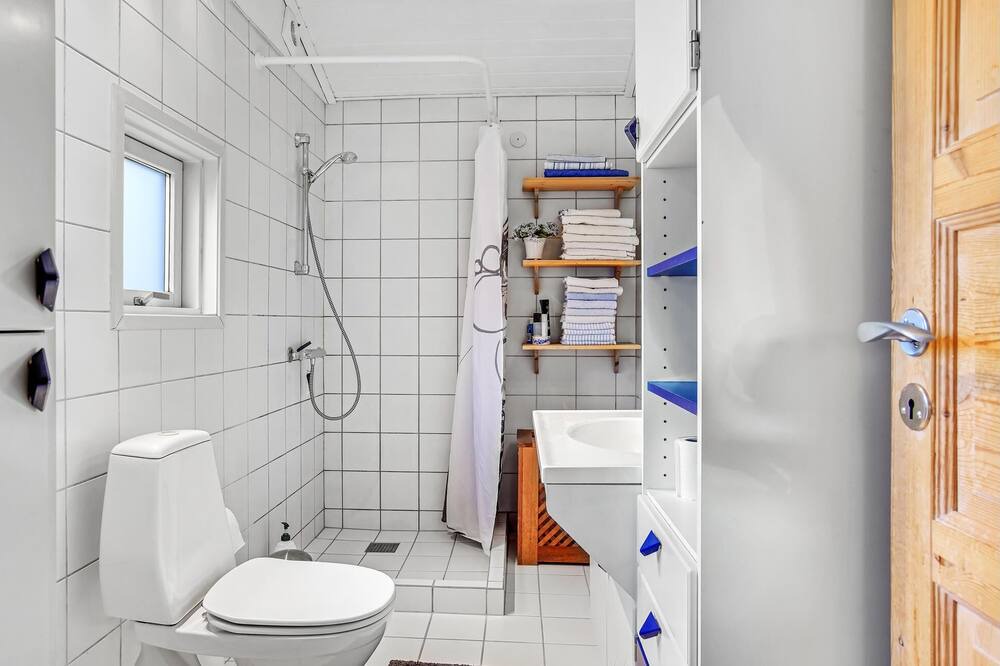 Photo of Bathroom in Strandby