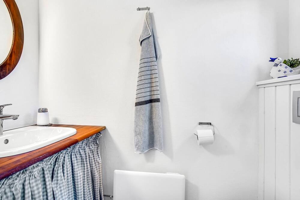 Photo of Bathroom in Strandby