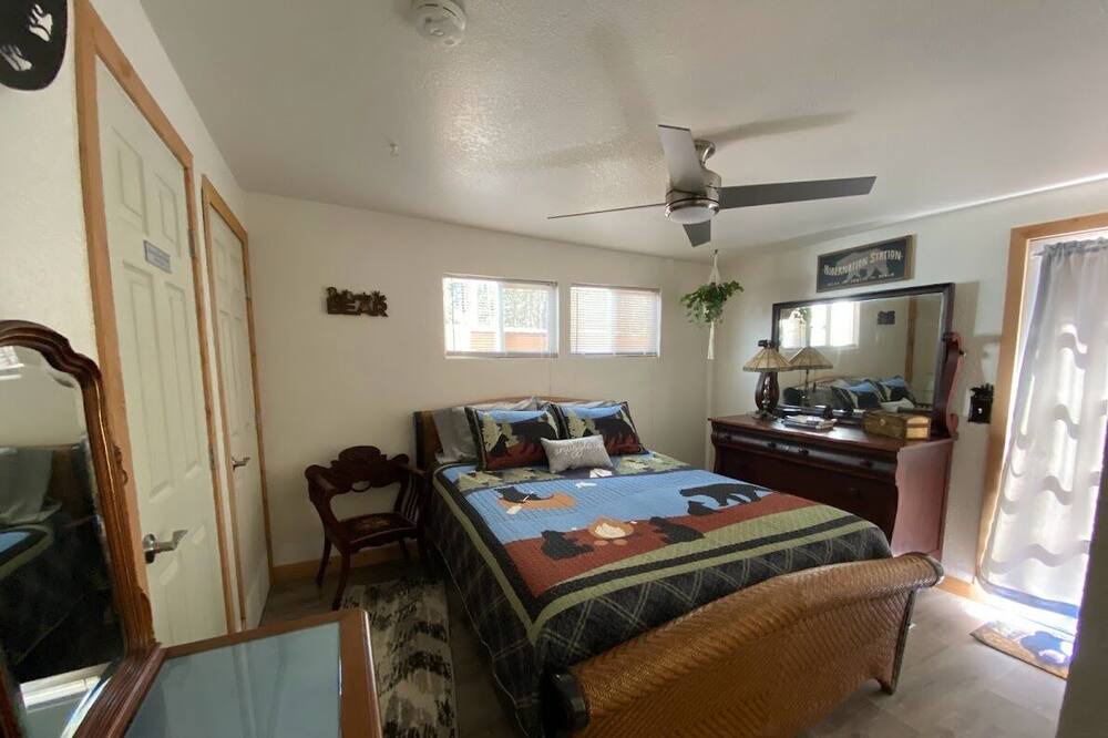 Photo of Bedroom in Foresthill