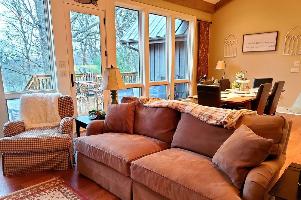 Photo of Livingroom in Pangburn
