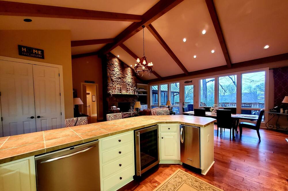 Photo of Kitchen in Pangburn
