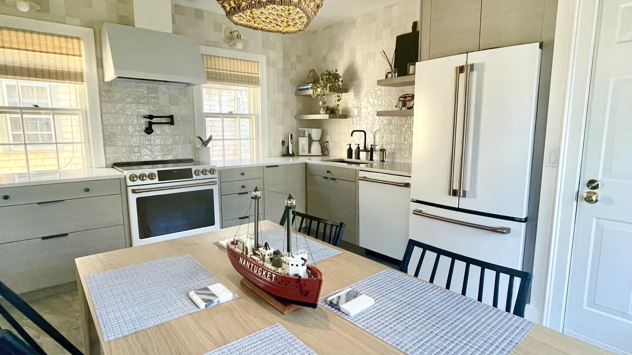 Photo of Others in Brant Point