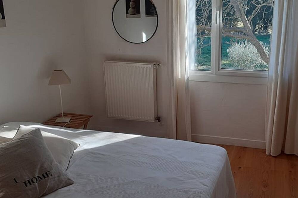 Photo of Bedroom in Barbentane
