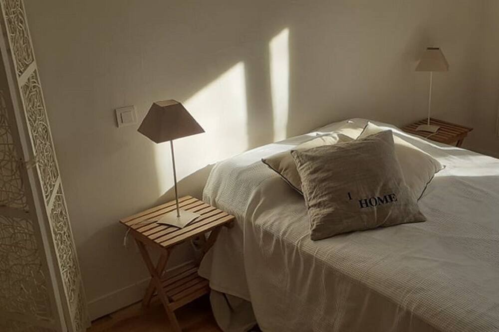 Photo of Bedroom in Barbentane