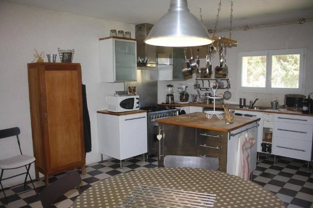 Photo of Kitchen in Barbentane